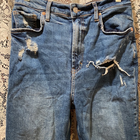 Free People High Waisted Distressed Cropped Jeans Size 29 - Picture 2 of 4